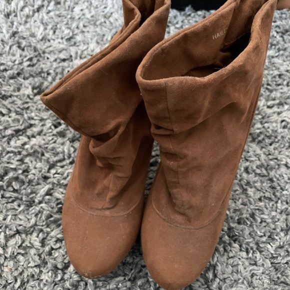 Brown booties - Picture 6 of 6